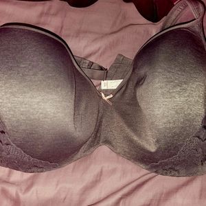 Grey Cacique 42G lightly lined Balconette